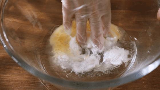 早餐油条怎么做酥脆松软完整教程,酥脆可口的油条是怎么做出来的