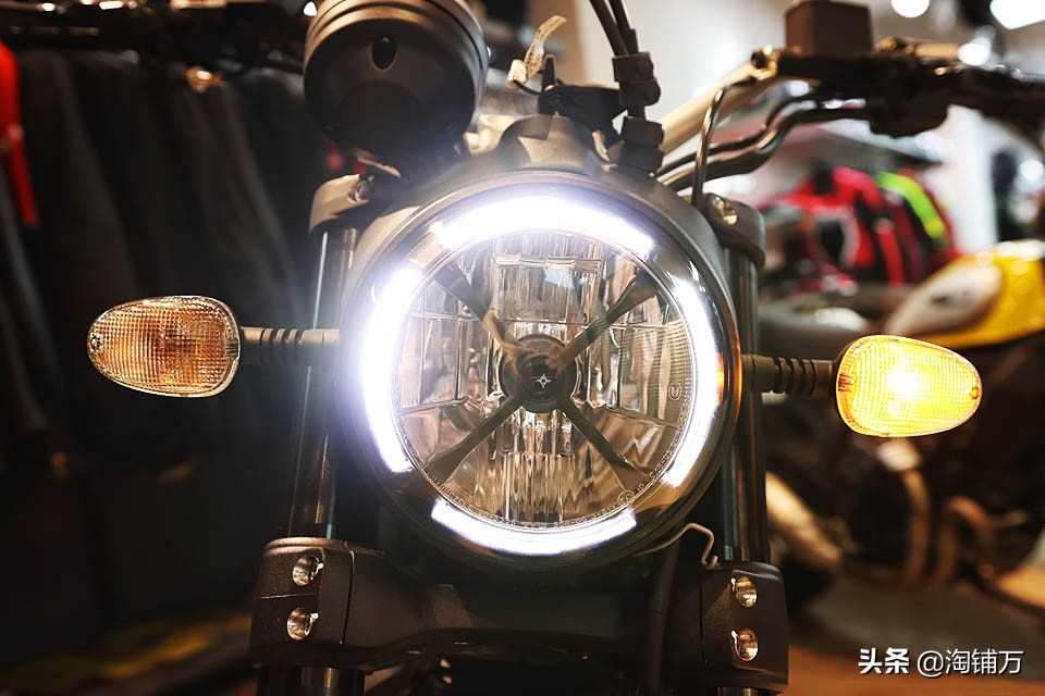 质量好适合女生的复古摩托,杜卡迪最经典的1800cc摩托