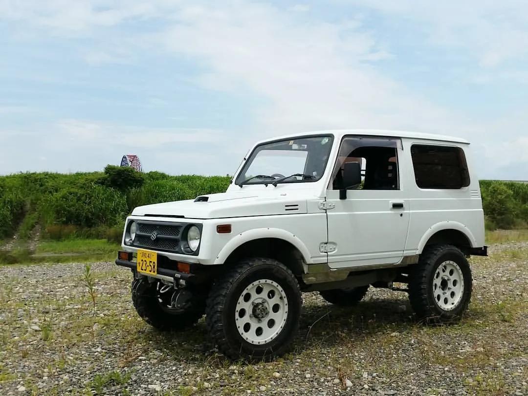 日本玩摩托车人手一辆,日本家庭一人工作养活一家人