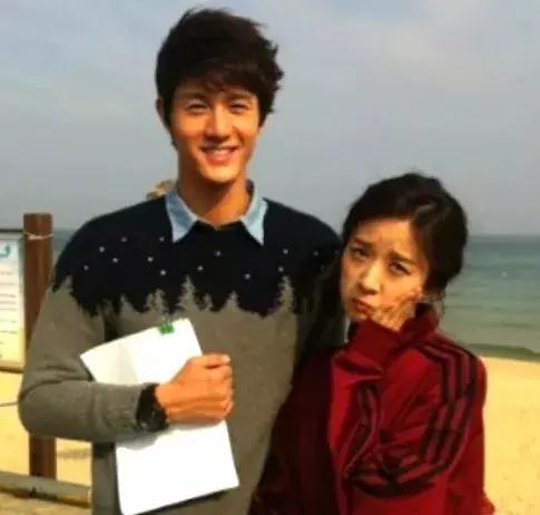 恋情刚曝光就官宣分手的5对情侣,5对网红情侣分手