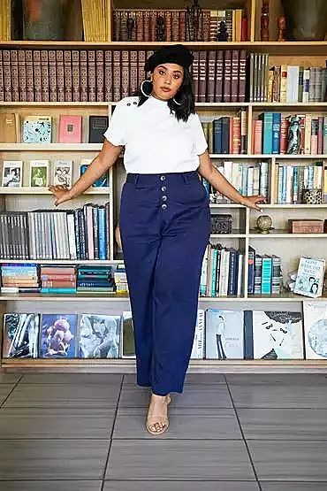 有病吗？出国旅行必逛的居然是国内也有的耐克和HM？