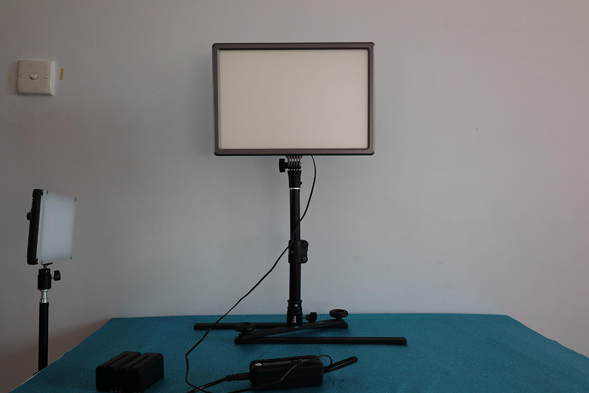 南冠平板摄像灯,南冠补光灯拍视频