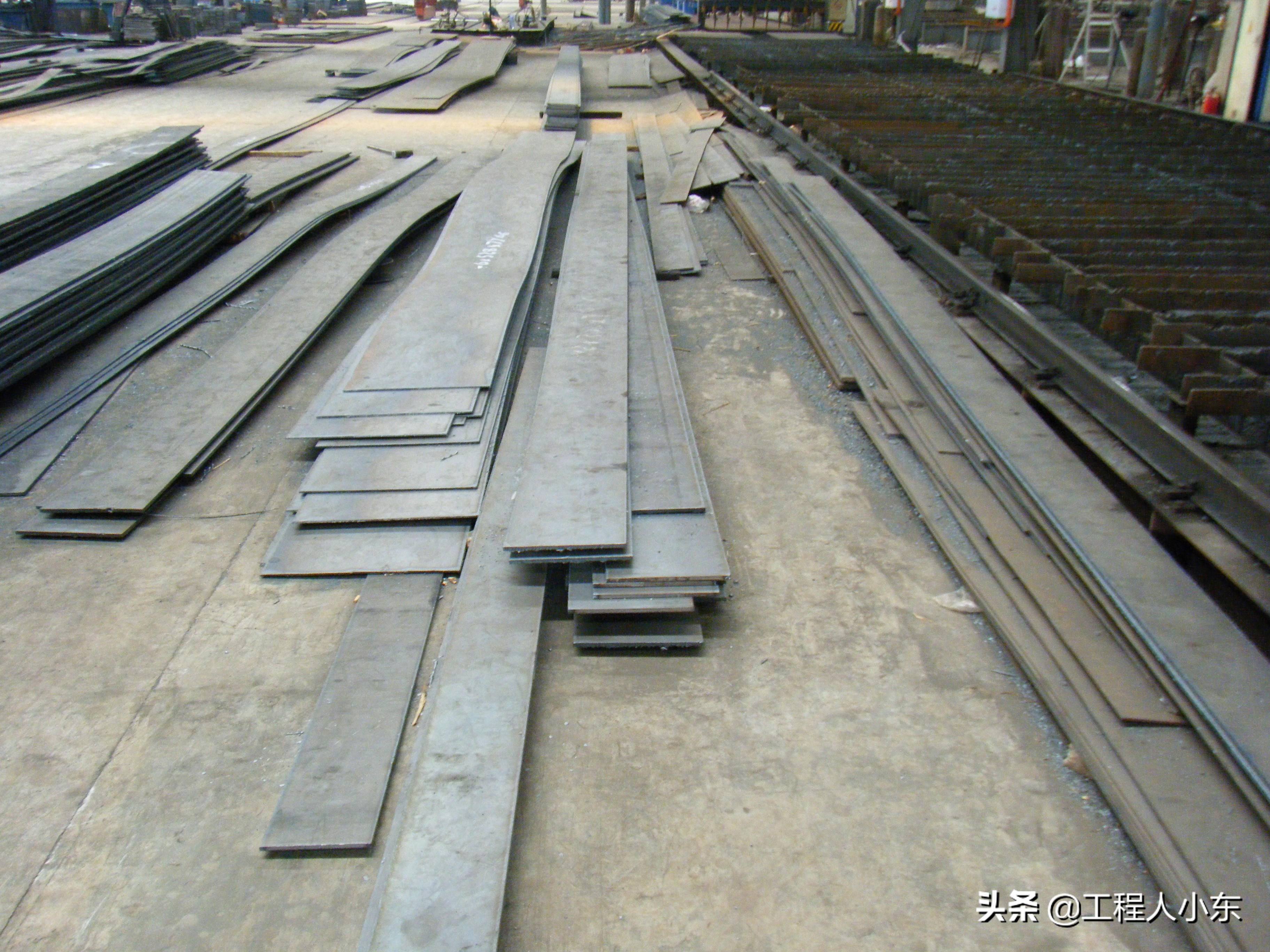 讲解钢结构厂房图,钢结构厂房基础施工动画演示