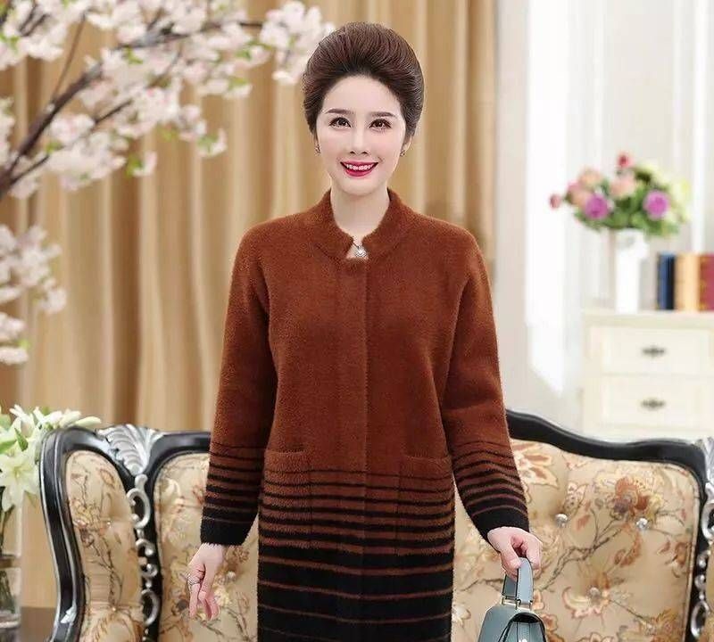 今年流行水貂绒大衣什么款式,高品质貂绒大衣穿出你的雍容华贵