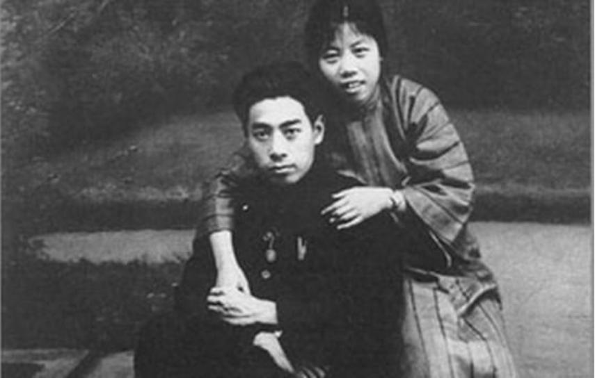 建国后，妇科医生劝*颖超邓**生娃，*颖超邓**思索后，为何说算了吧？