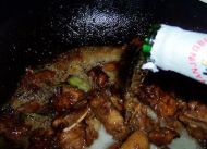 香辣啤酒鸭怎么做法视频,甜辣啤酒鸭做法步骤视频