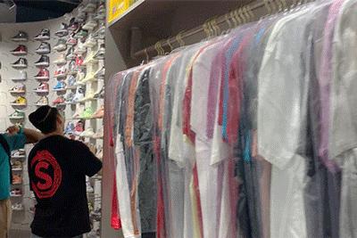 专柜随便买鞋,实体店买鞋探店