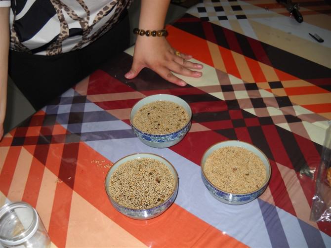 中国江苏知名教授易耀秋力作《沉重的红盖头》出版发行