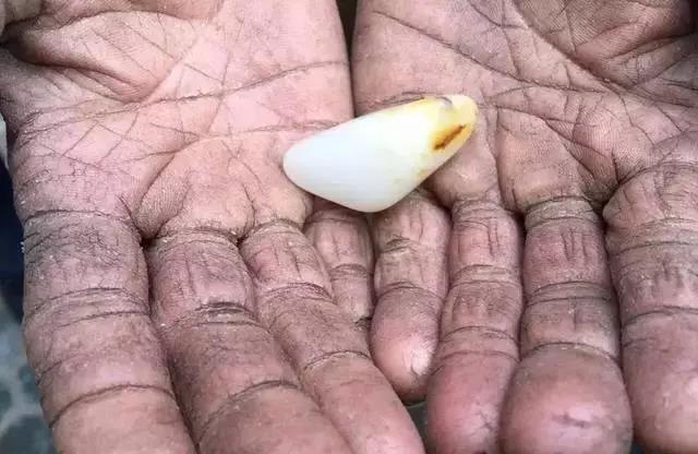 如果卖玉卖了几百万需要缴税吗,卖玉得到大量钱会不会洗钱