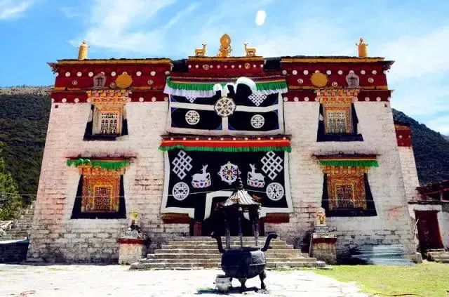 稻城亚丁白云,稻城亚丁风景没有想象中的那么美