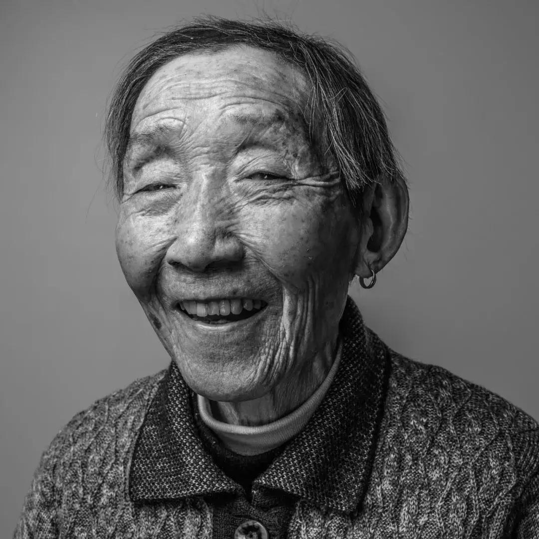 病房一堆人的真实照片,在医院病房的照片真实一点的