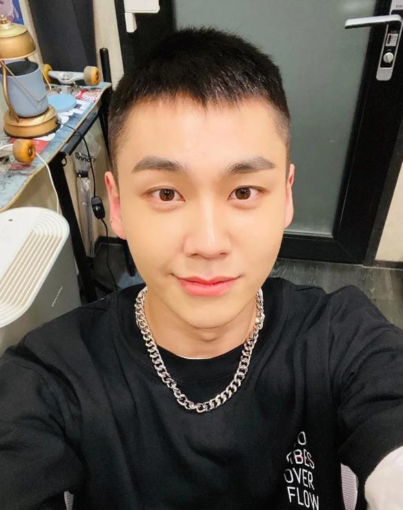 韩团BTOB成员郑镒勋被曝*毒涉**，利用虚拟货币购买，本人已入伍