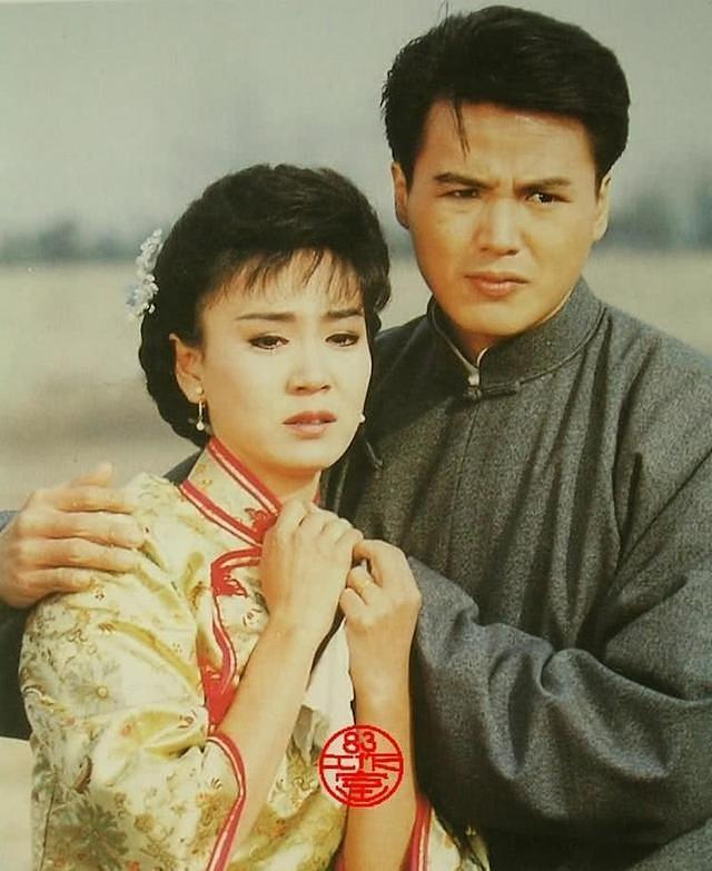 “泪眼皇后”刘雪华：被刘德凯始乱终弃，丈夫坠楼身亡，太惨了