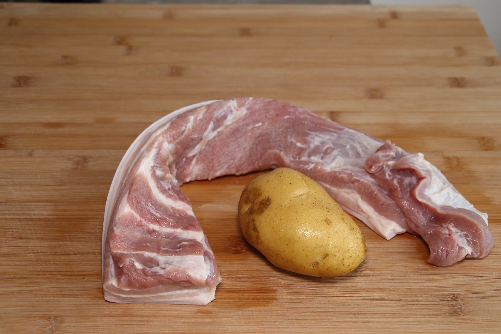 做粉蒸肉的粉用什么米炒,粉蒸肉成型后怎么炒着好吃