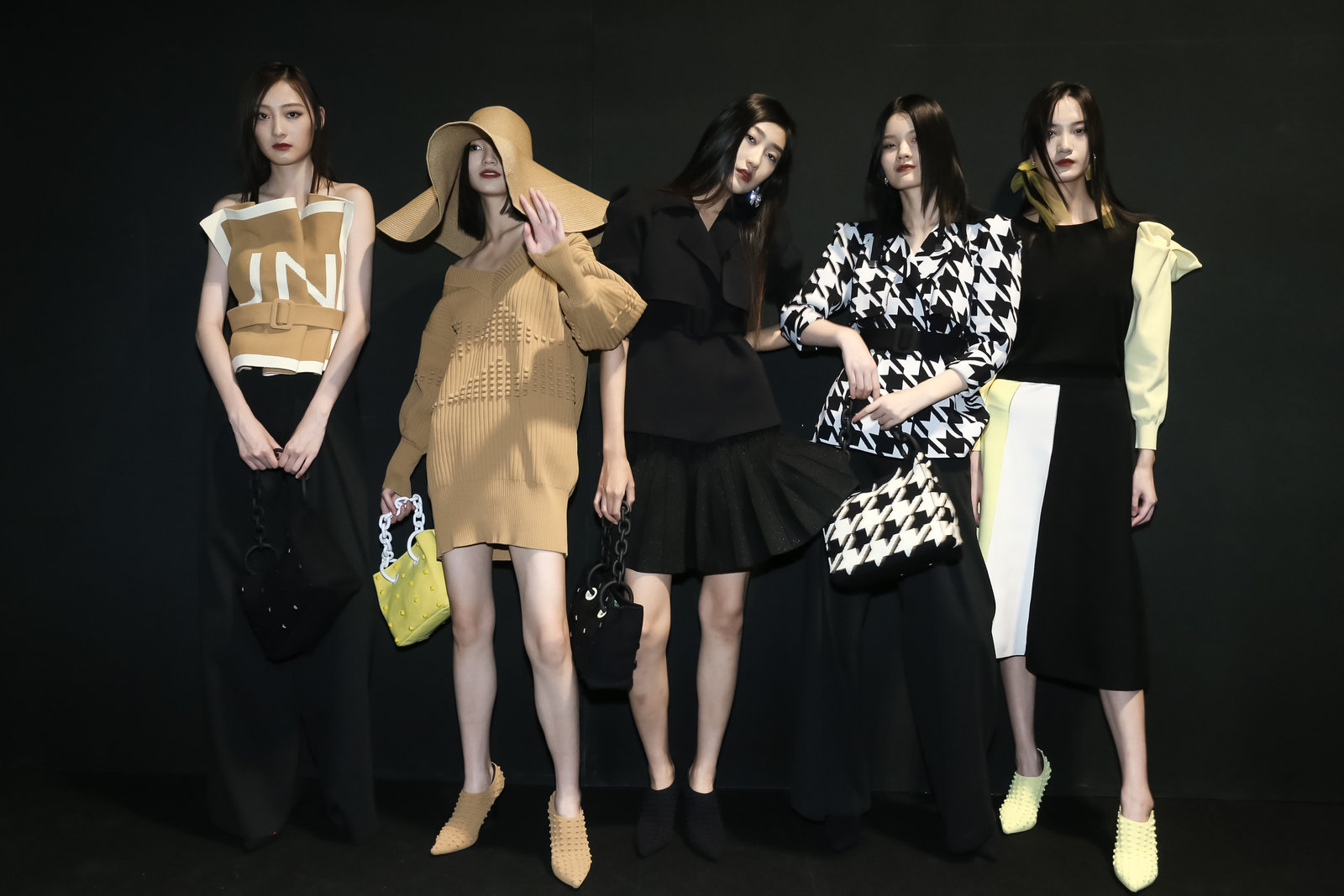 JUNNE品牌2022春夏“第六宫”系列亮相北京