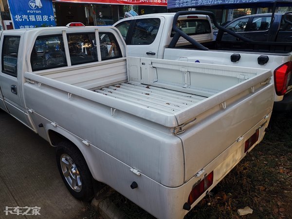 福田小货郎皮卡,福田小货郎皮卡和长安神骐f30对比