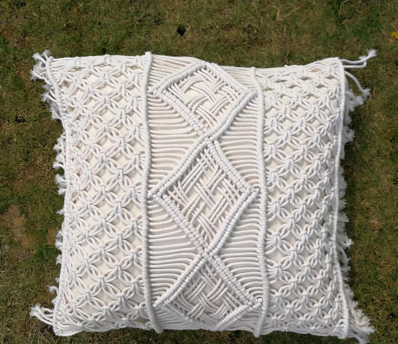 家里旧抱枕，用绳子编个枕套，让你一抱上，就不想放下来！附教程