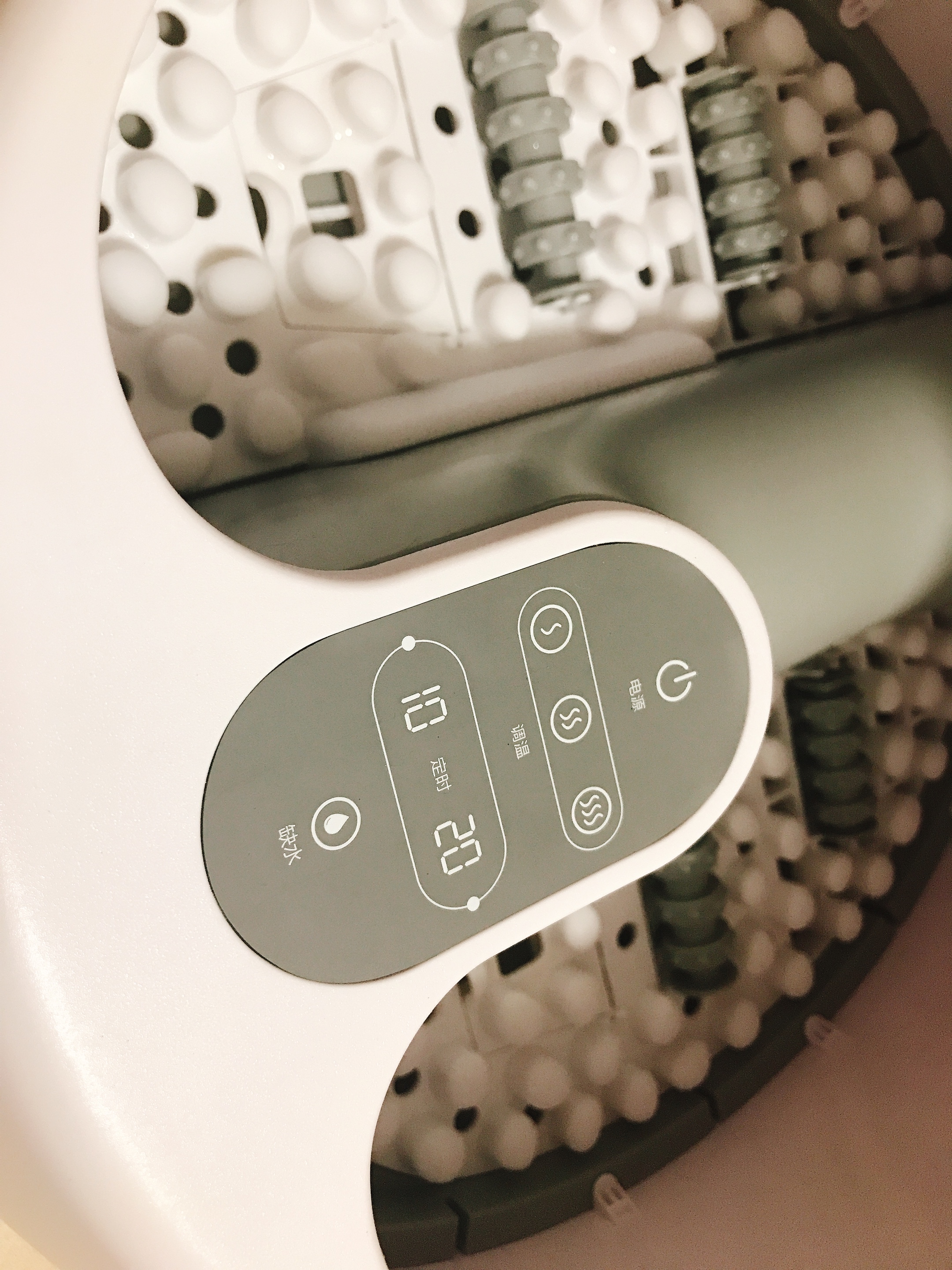 礼意久久足浴盆价格,礼意久久智能颈椎按摩仪如何使用