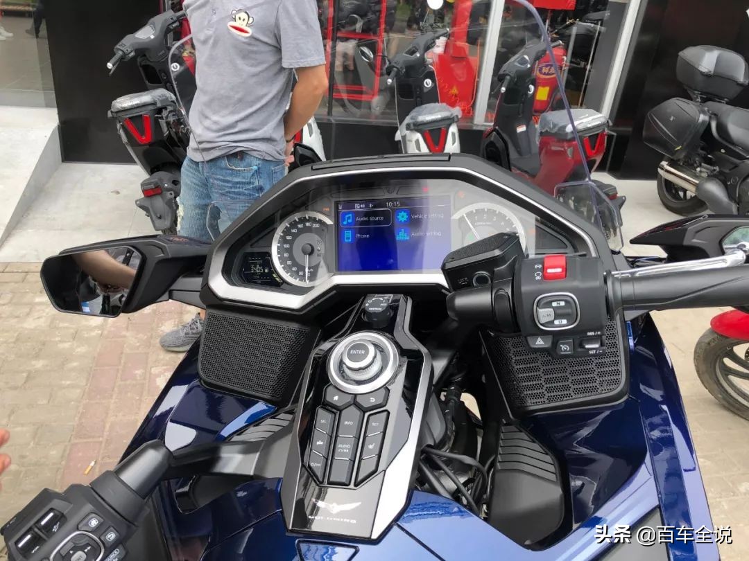 每个男孩都有一个女孩梦,每个男孩都有一个单车梦