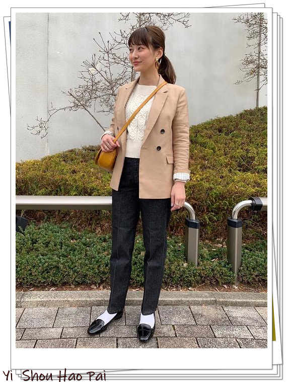 双排扣西装搭配什么穿出年轻感,双排扣西装搭配穿出年轻感