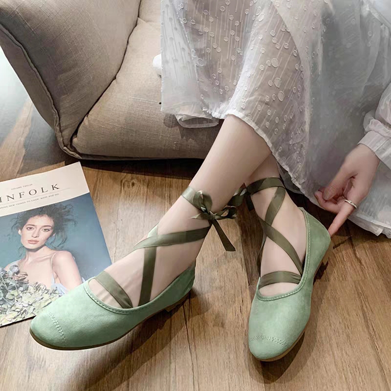 鞋子合不合适只有脚知道下一句,鞋子合不合脚只有脚知道