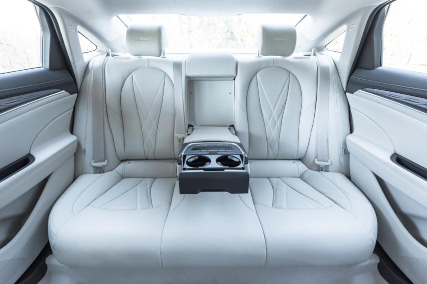 别克君威跟君越哪个隔音效果好,新款君越做隔音