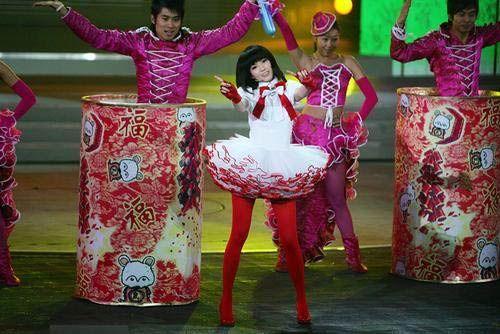 上过央视晚会的歌手郭美美，走到今天的结局，究竟该怪谁？