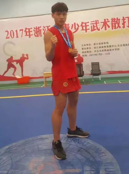 17岁拿下全国青运会散打武状元！灌南00后小伙周旭了不起