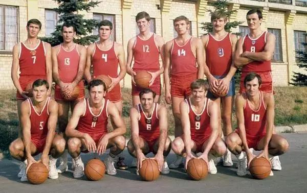 什么才是真正的“为国争光”？看完这新片我陷入了沉思