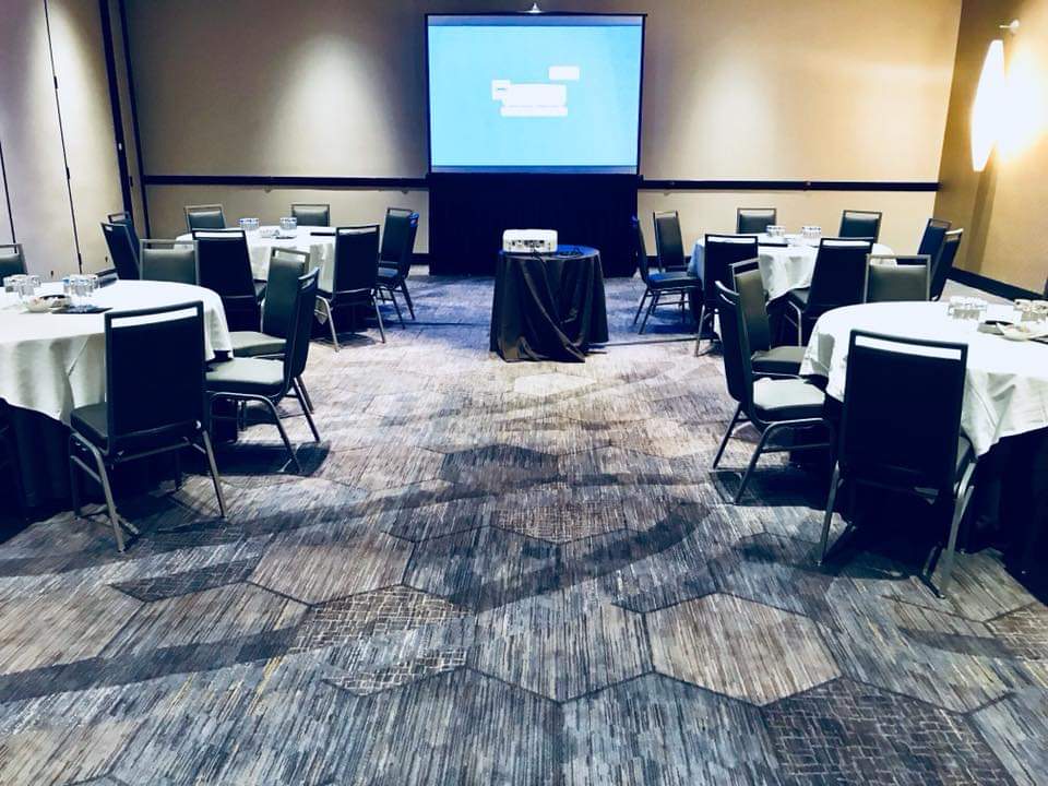 有钱不知道该怎么花怎么办,有钱了不知道怎么花搞笑