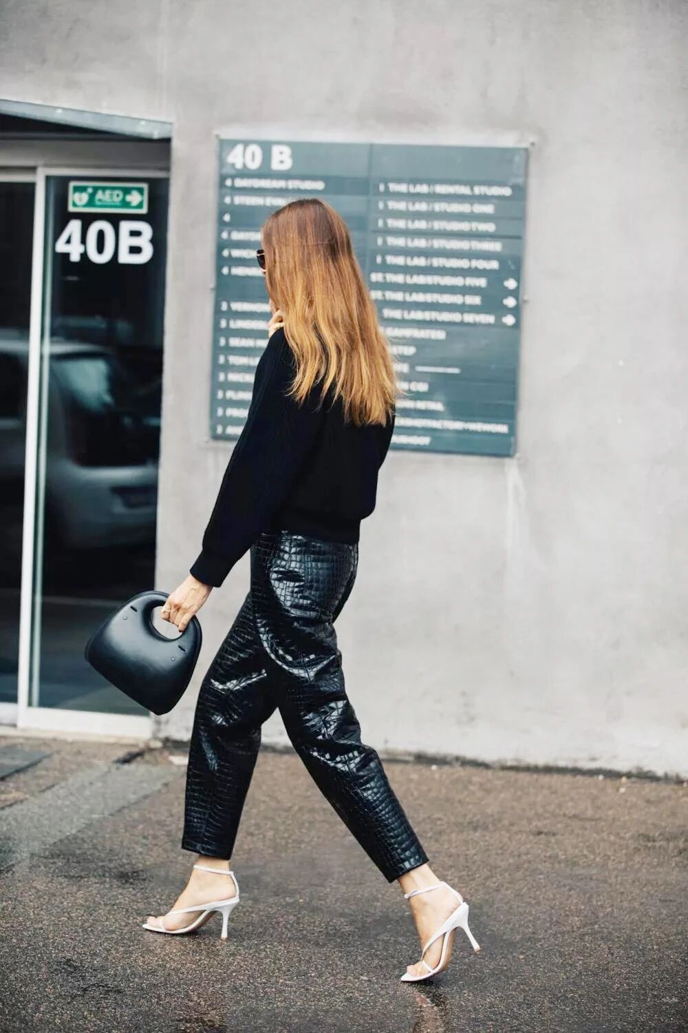 皮裤穿出优雅,如何把皮裤穿出美感