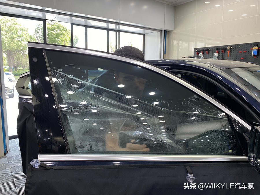 车子贴膜后,车内噪音变大是怎么回事?