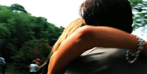 怎么样勾住男人的心让他主动找你,怎样做才能让一个男人爱上你