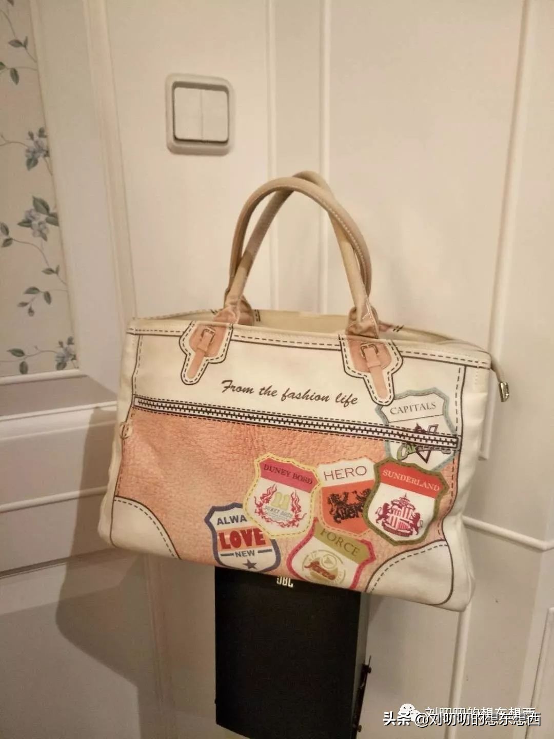 亮橘色穿搭,一日一look怎么搭配衣服