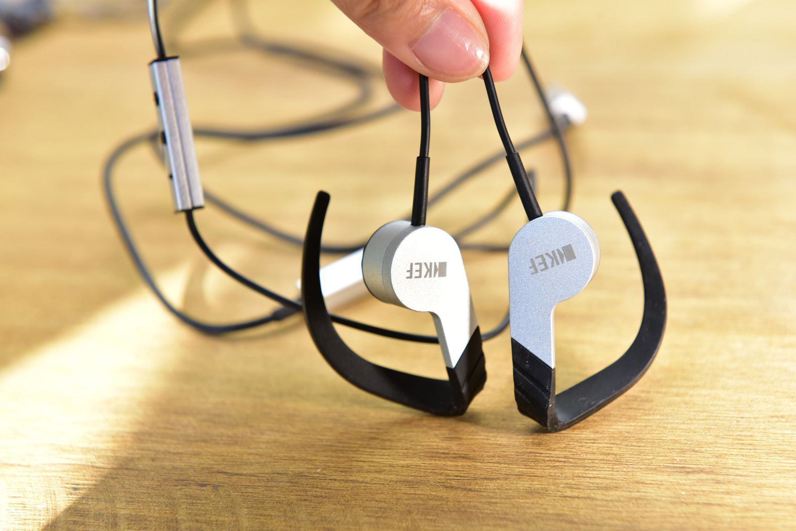 各品牌耳机音质对比beats,beats的音质好还是索尼的音质好