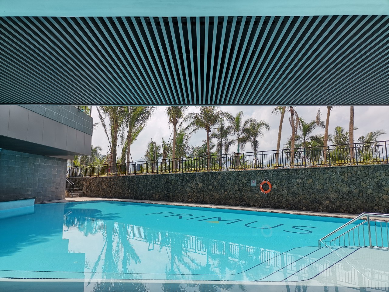 国庆三亚网红经济型酒店推荐,三亚最值得期待的度假酒店体验