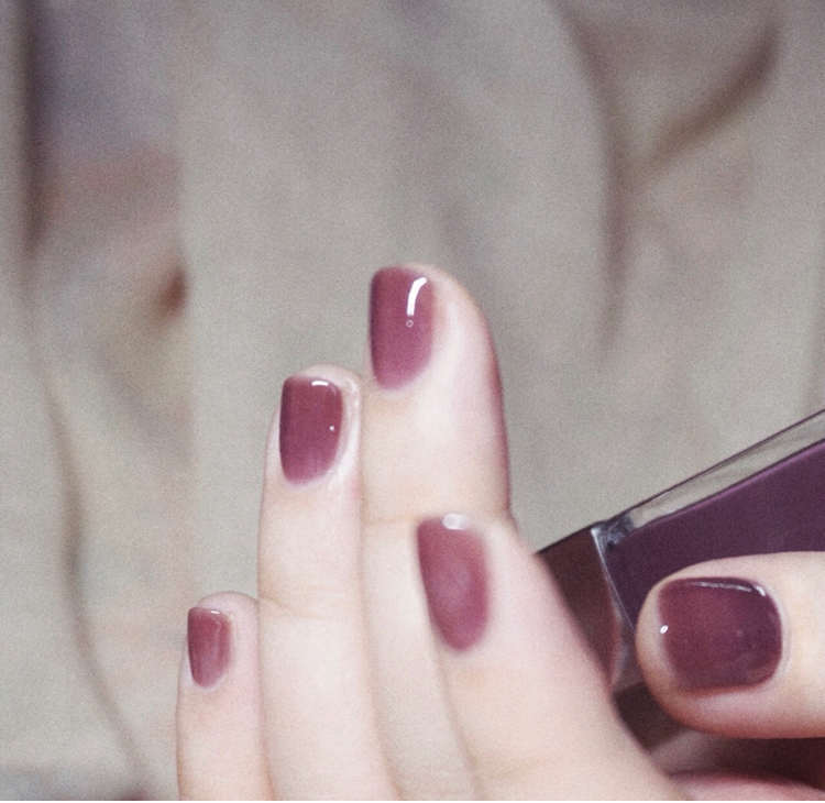 2020秋冬最流行指甲油,指甲油推荐香奈儿