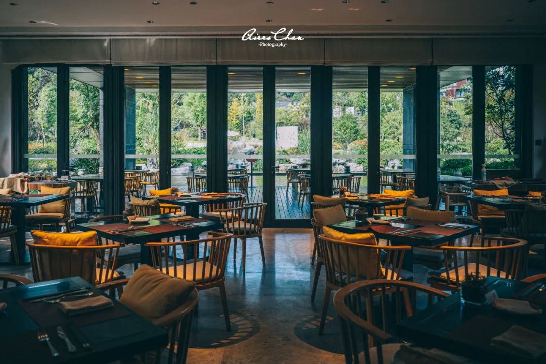 这是湖边度假酒店的性价比天花板！还有双11玩法剧透