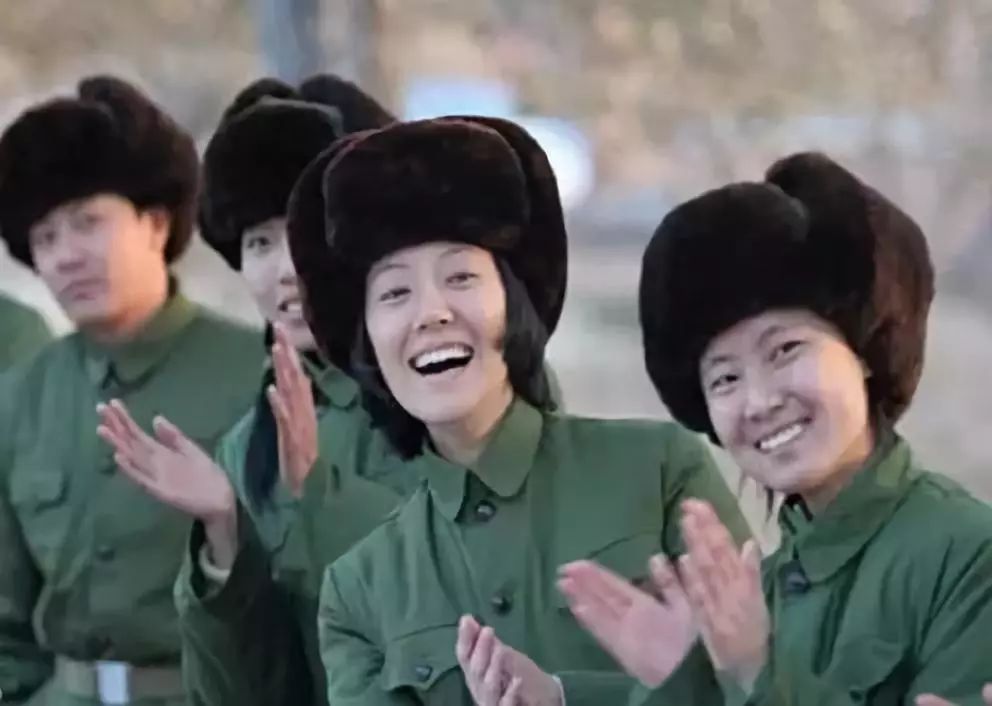 小时候家里没有暖气,小时候没暖气