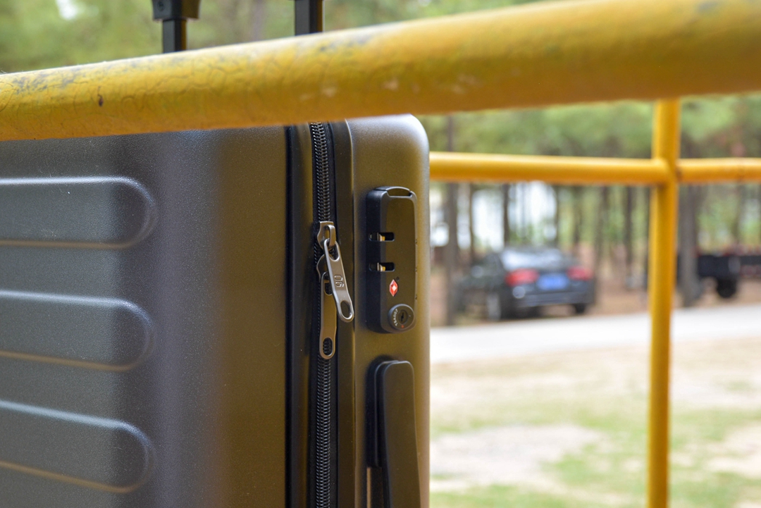 内部代号“七道杠”，90分旅行箱单品累销超30万是如何炼成的？