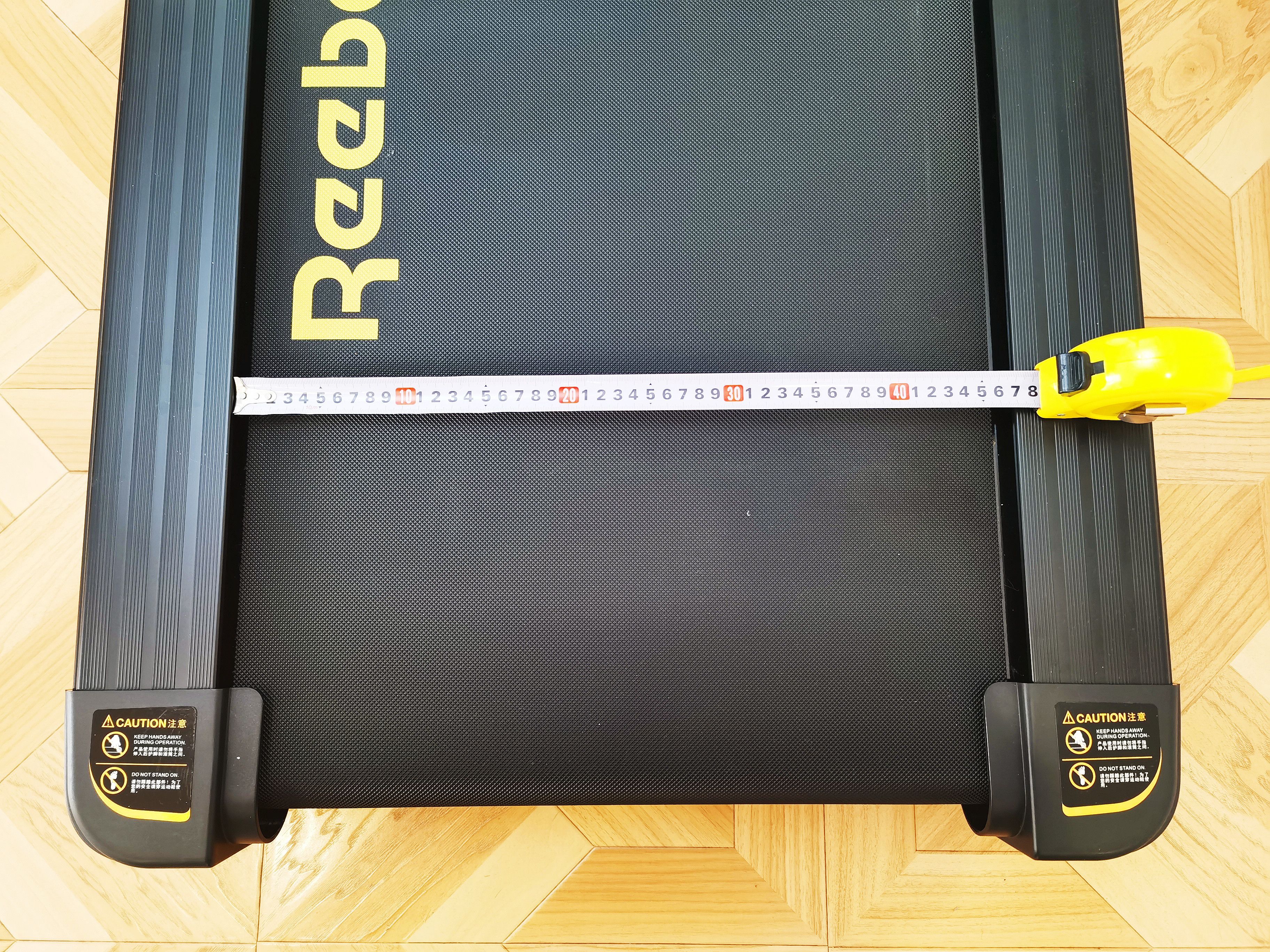 跟着小姐姐一起锻炼,跑步机推荐家用锐步