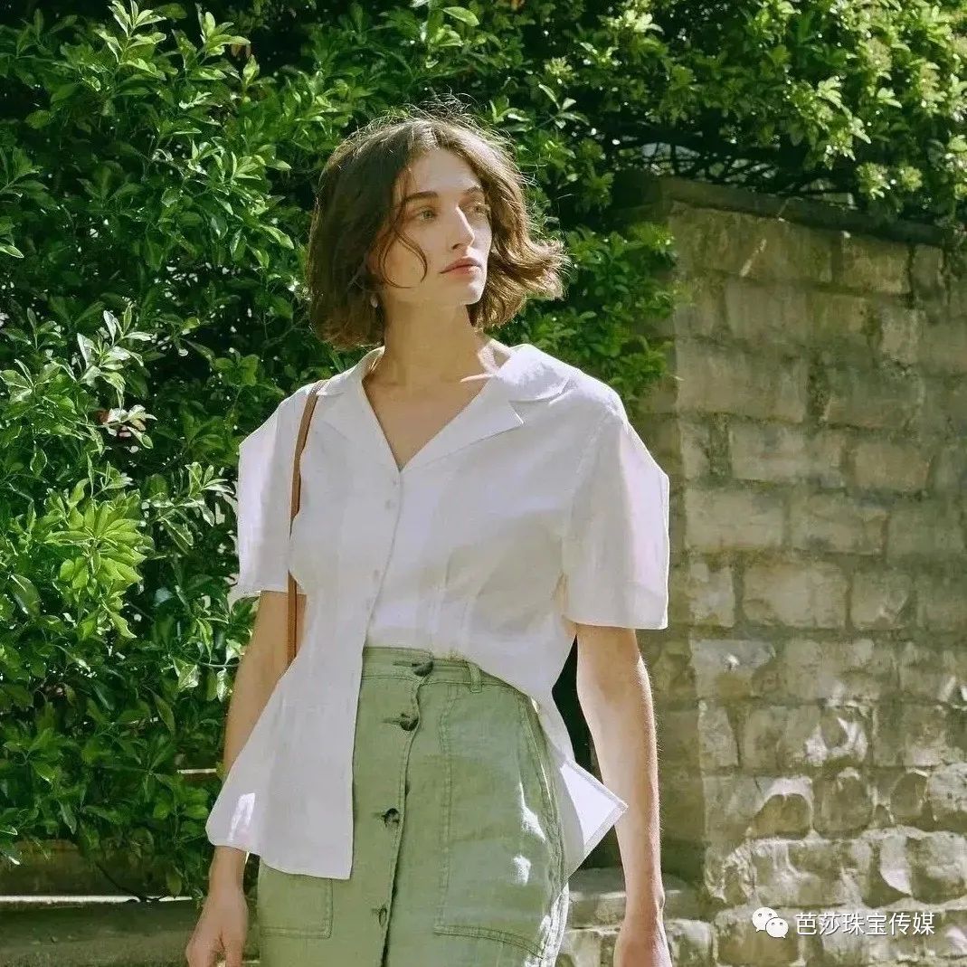 夏季做氛围感美人,清新好入手的葡萄石应该拥有姓名