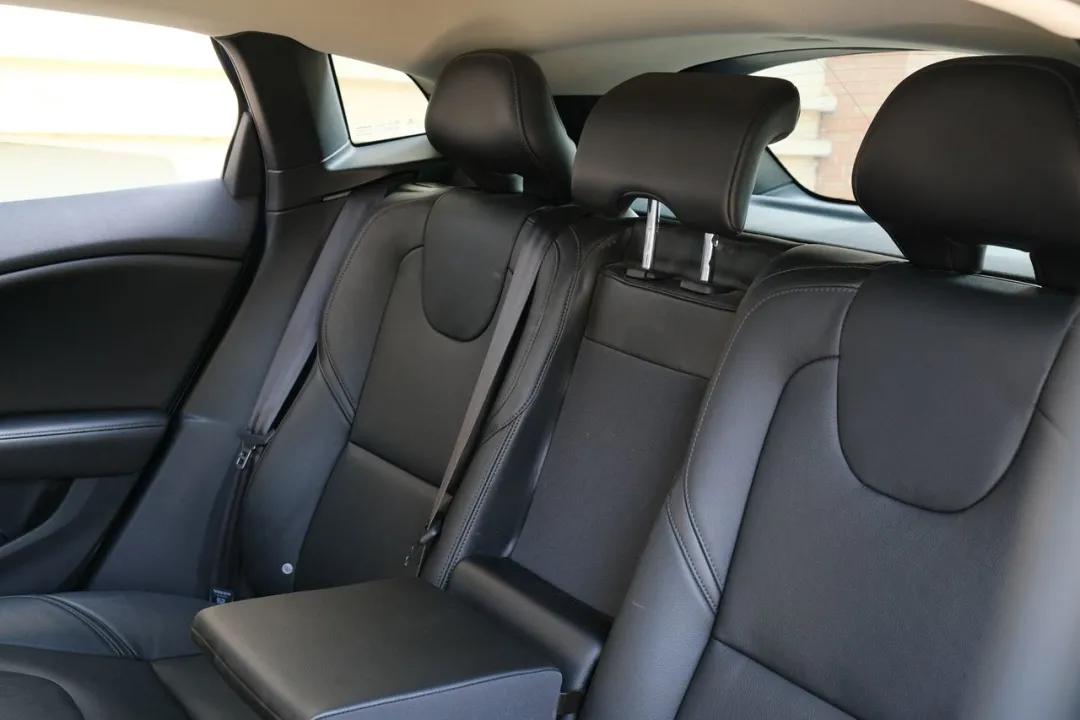 沃尔沃v40二手值得买吗,二手沃尔沃v40值得买吗