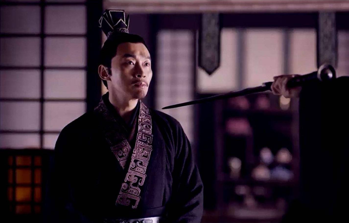 贾诩被打劫的故事,贾诩被土匪抓