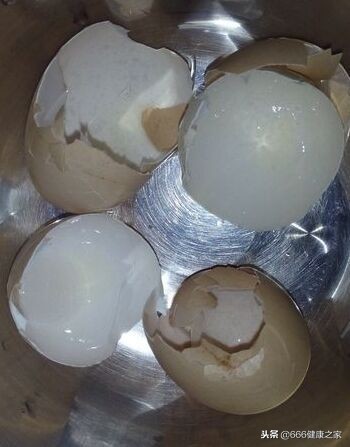 用醋清理水壶,用米醋清除烧水壶水垢步骤