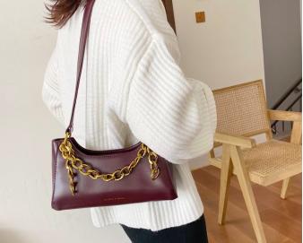 淘宝女包哪个最好看又实惠,淘宝上哪个店的女包是正品