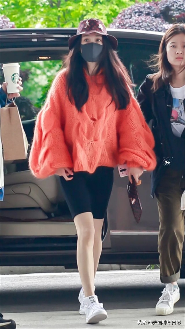 很有时尚感的遮肉的平价裤子,今年最火卫裤直筒