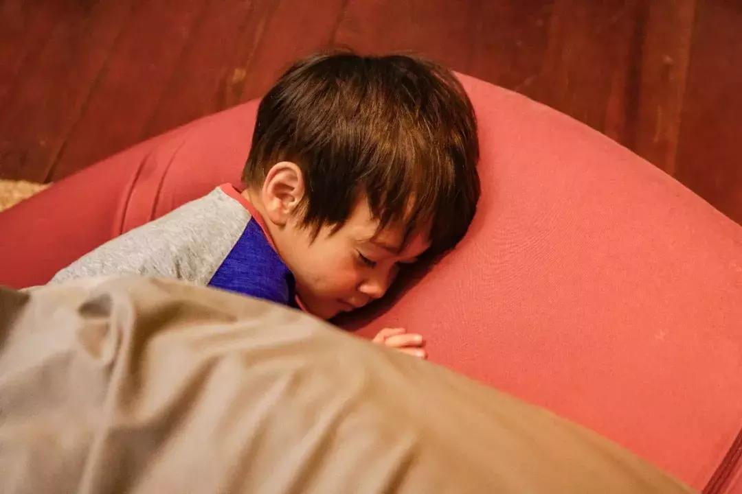 上海一家五口，11年不用开空调、不烧热水，每月电费只花几十块