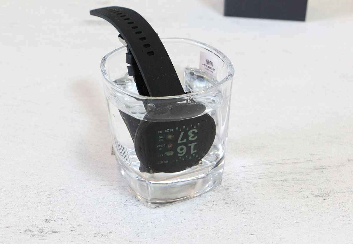 小米watch8pro手环测评,小米手环8和watch3哪个好