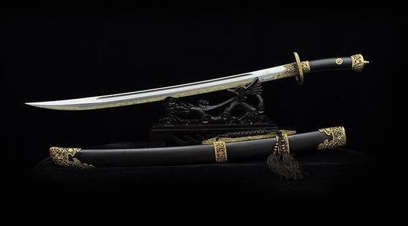男子拿赵云佩剑鉴定,价值5个亿的赵云佩剑鉴定